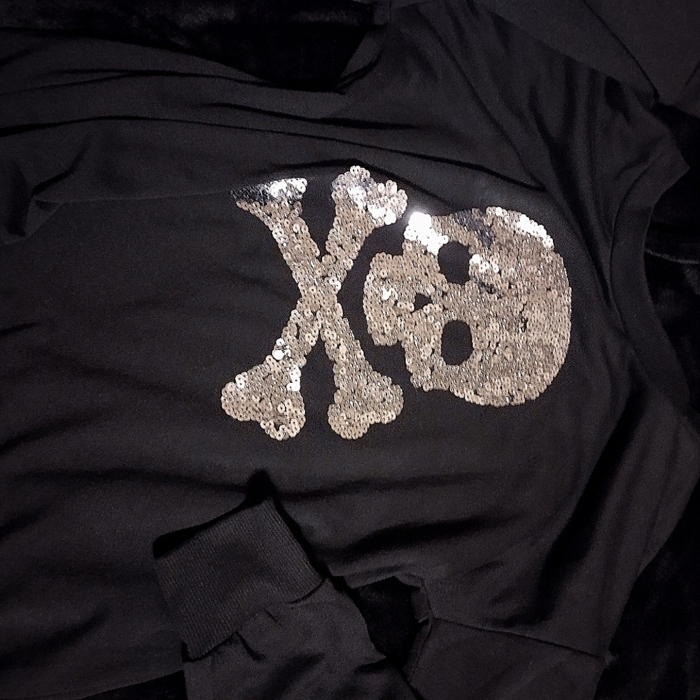 Long Sleeve Scull Shirt